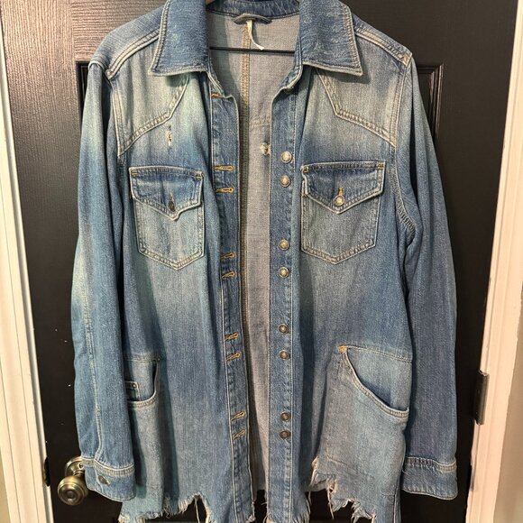 Free People Long Distressed Denim Button up Shirt Jacket Medium - Picture 1 of 4